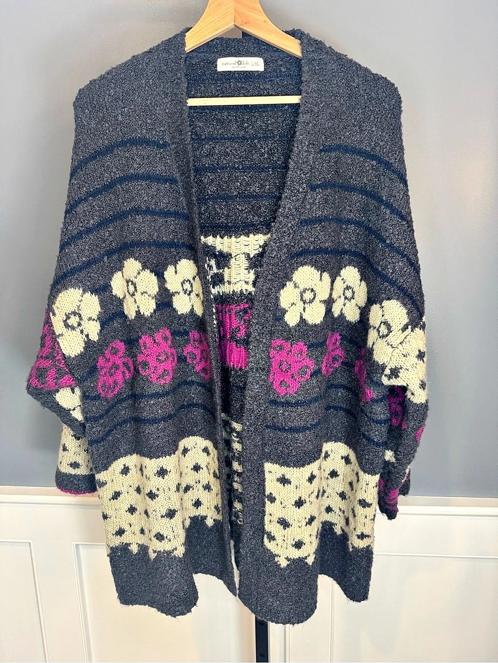 Natural Life Calla Jacquard Cardigan Floral Gray & Pink L/XL